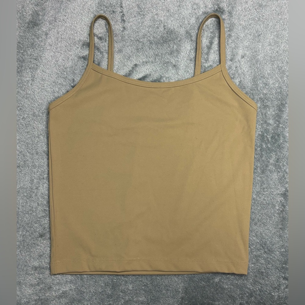 PrettyLittleThing Contour Sculpt Crop Top